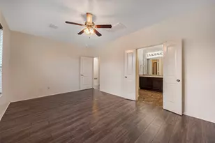 106 Crown Point Ct, Magnolia, TX 77354 - Photo 12