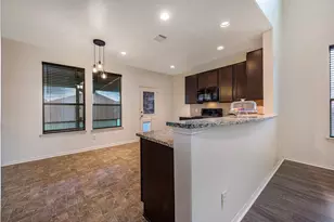 106 Crown Point Ct, Magnolia, TX 77354 - Photo 8