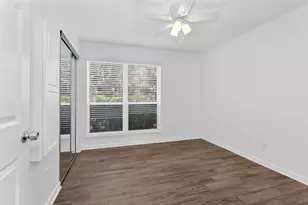 5005 Georgi Ln, Houston, TX 77092 - Photo 14