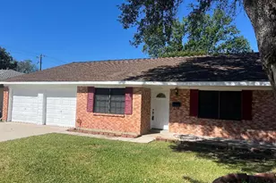 1104 E Thirteenth St, Deer Park, TX 77536 - Photo 1