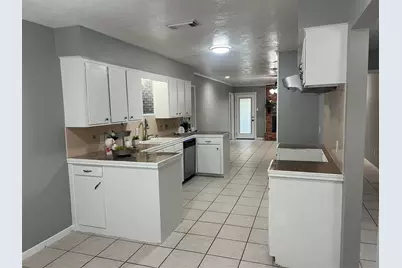 1104 E 13th Street, Deer Park, TX 77536 - Photo 8