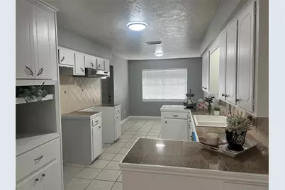 1104 E 13th Street, Deer Park, TX 77536 - Photo 6