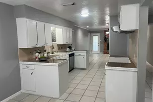 1104 E Thirteenth St, Deer Park, TX 77536 - Photo 10