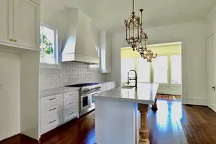 1721 Postoffice, Galveston, TX 77550 - Photo 4