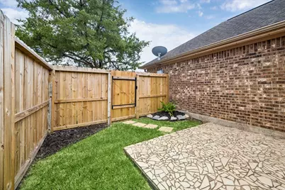 513 Brad Court, Webster, TX 77598 - Photo 26