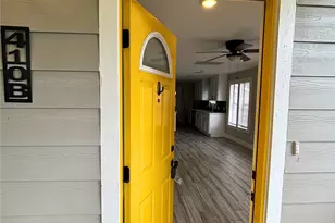 410 McPhail St, Tomball, TX 77375 - Photo 4