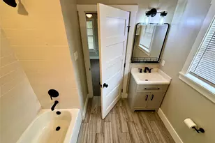 410 McPhail St, Tomball, TX 77375 - Photo 8