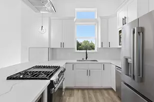 1913 Hoskins Dr, Houston, TX 77080 - Photo 14