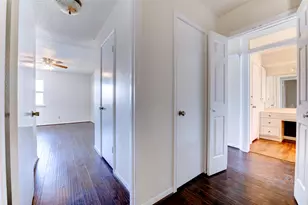 2137 Casa Rio Cir, Dickinson, TX 77539 - Photo 22