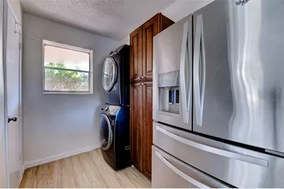 2137 Casa Rio Circle, Dickinson, TX 77539 - Photo 18