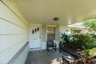 1733 Creek Drive, Houston, TX 77055 - Photo 26