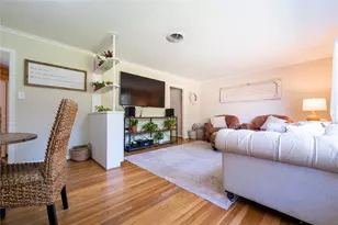 1733 Creek Dr, Houston, TX 77055 - Photo 1