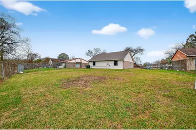 14114 Dartwood Drive, Houston, TX 77049 - Photo 32