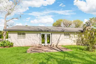 20244 County Rd 510W, Brazoria, TX 77422 - Photo 32