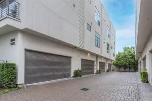 1004 California St, Houston, TX 77006 - Photo 24