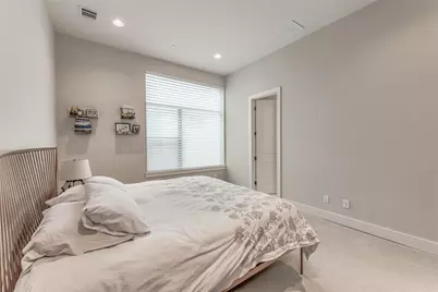 1004 California Street #402, Houston, TX 77006 - Photo 16