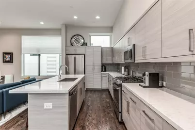 1004 California Street #402, Houston, TX 77006 - Photo 10