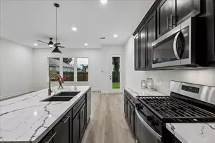8715 Shotwell St, Houston, TX 77016 - Photo 8