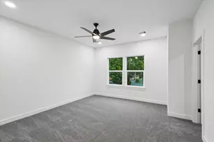 8715 Shotwell St, Houston, TX 77016 - Photo 12