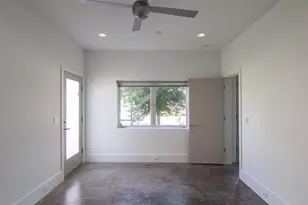 5301 Chenevert St, Houston, TX 77004 - Photo 8