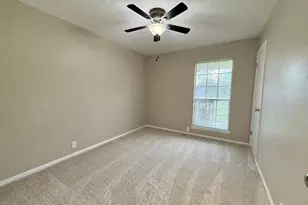 552 Sims St, Angleton, TX 77515 - Photo 18