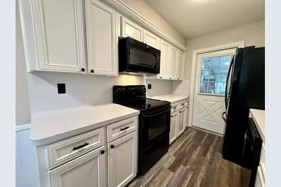 552 Sims Street, Angleton, TX 77515 - Photo 6