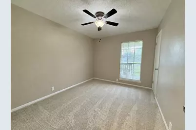 552 Sims Street, Angleton, TX 77515 - Photo 18