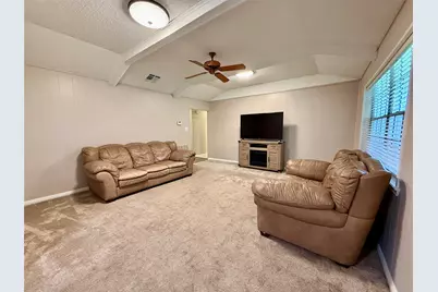 552 Sims Street, Angleton, TX 77515 - Photo 12