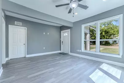 2322 Reuter Avenue, Waco, TX 76708 - Photo 4