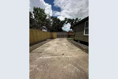 4202 Basil Street, Houston, TX 77003 - Photo 8