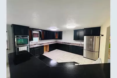 569 E Capps Road, Livingston, TX 77351 - Photo 12