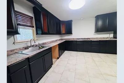 569 E Capps Road, Livingston, TX 77351 - Photo 14