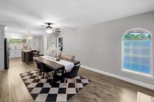 3215 Callaway Dr, Nederland, TX 77627 - Photo 14