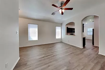 10016 Sterling Place Drive, Conroe, TX 77303 - Photo 6