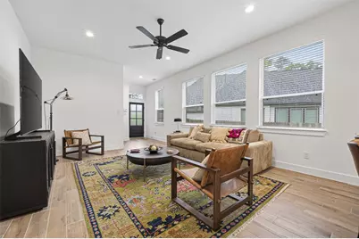 321 Mullins Court, Montgomery, TX 77316 - Photo 4