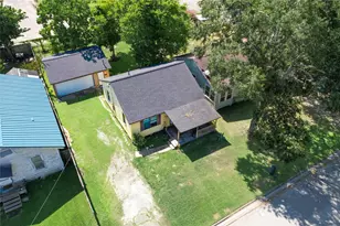 939 Milam St, Liberty, TX 77575 - Photo 14