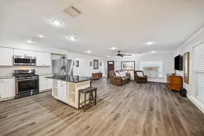 4718 Blanton Boulevard, Houston, TX 77092 - Photo 8