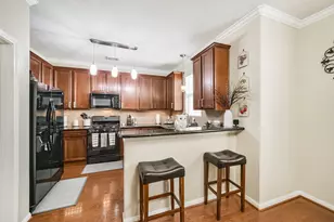 1430 W 24th St, Houston, TX 77008 - Photo 8