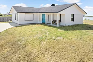 2055 Hwy 87, Crystal Beach, TX 77650 - Photo 4