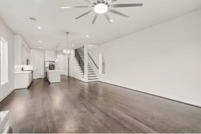 111 E 33 Street #B, Houston, TX 77018 - Photo 6