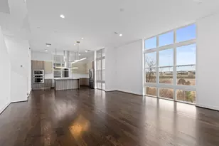 5915 E Post Oak Ln, Houston, TX 77055 - Photo 8