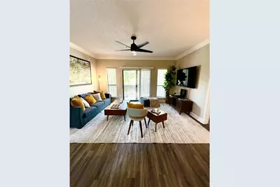 2345 Sage Road #A8, Houston, TX 77056 - Photo 10