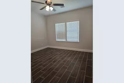 213 Adoue Avenue, Baytown, TX 77520 - Photo 4