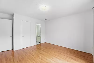 12447 Sharpview Drive #2447, Houston, TX 77072 - Photo 6