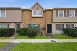 12447 Sharpview Dr, Houston, TX 77072 - Photo 1