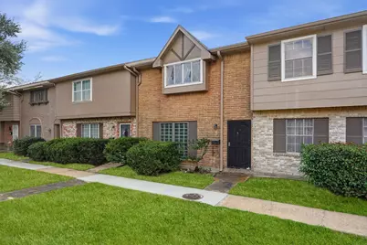 12447 Sharpview Drive #2447, Houston, TX 77072 - Photo 2