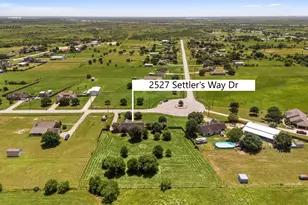 2527 Settler's Way Dr, Sealy, TX 77474 - Photo 22