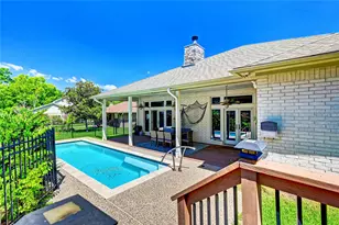13586 Bunker Hill Dr, Willis, TX 77318 - Photo 8