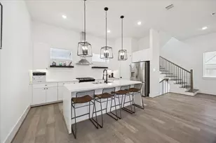 1408 W 21st St, Houston, TX 77008 - Photo 6