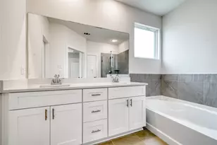 8326 Amethyst Valley Ln, Angleton, TX 77515 - Photo 12